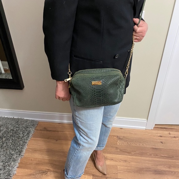 Leather crossbody bag - Picture 4 of 4